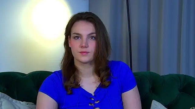 KarenClarks online show from October 21, 2025, 6:29 pm