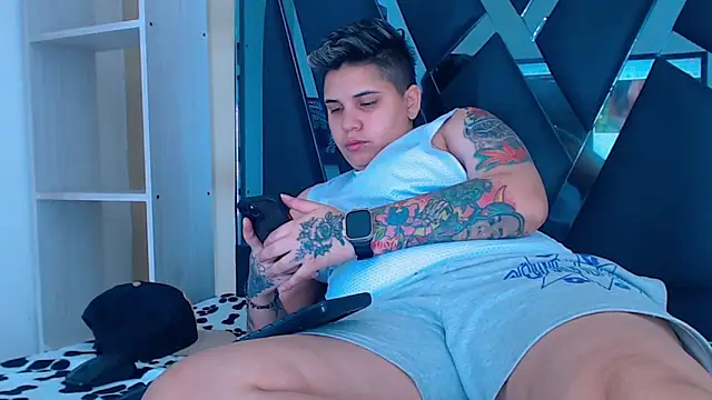 karla sexy21 online show from November 18, 2025, 5:00 am