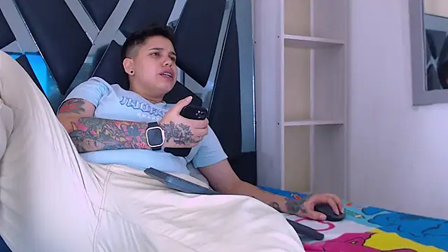 karla sexy21 online show from September 10, 2025, 3:27 am