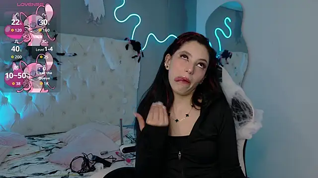 Megan  cole1 online show from October 29, 2025, 4:33 am