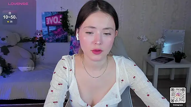 ArleneThomas online show from April 18, 2026, 7:11 am