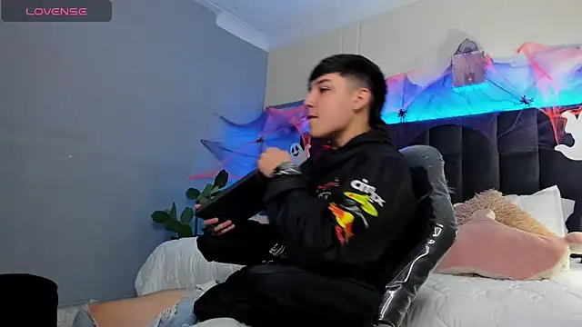 Ares di martin online show from October 11, 2025, 1:23 pm