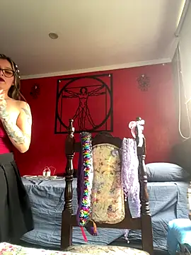 KoraSweett online show from October 28, 2025, 7:13 pm