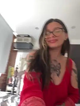 KoraSweett online show from February 9, 2026, 8:29 pm