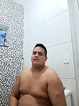 reguetones92 online show from May 13, 2026, 8:27 pm