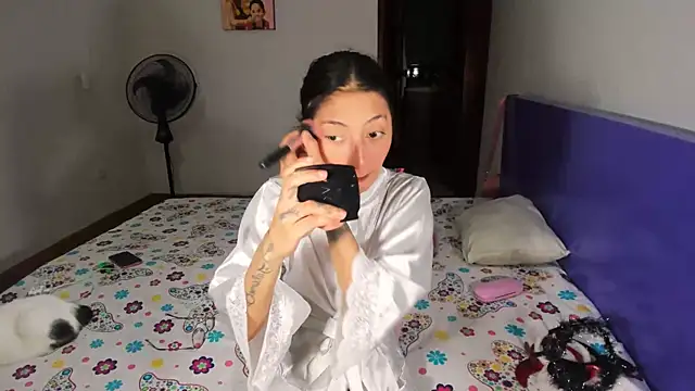 Anais lux online show from March 20, 2026, 12:11 am