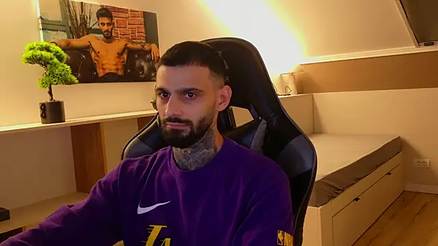 Snapshot of AresSteelX chatting on November 22, 2025, 7:13 pm AresSteelX online show from November 22, 2025, 7:13 pm