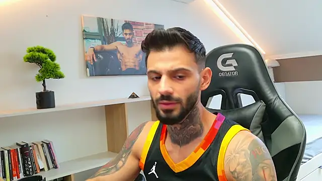 Snapshot of AresSteelX chatting on October 6, 2025, 11:22 am AresSteelX online show from October 6, 2025, 11:22 am