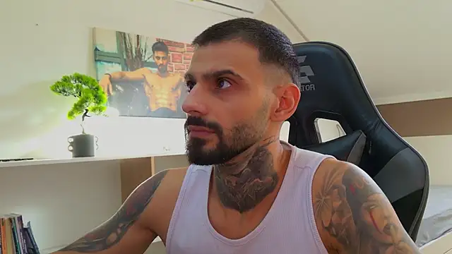 Snapshot of AresSteelX chatting on October 30, 2025, 12:58 pm AresSteelX online show from October 30, 2025, 12:58 pm