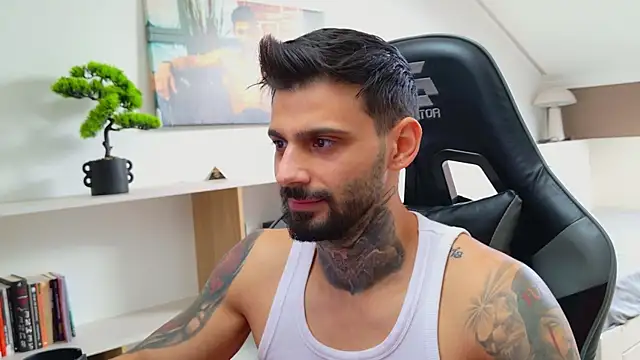 Snapshot of AresSteelX chatting on October 22, 2025, 6:57 am AresSteelX online show from October 22, 2025, 6:57 am