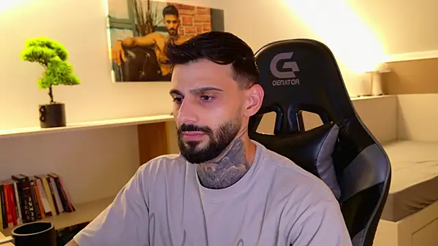 Snapshot of AresSteelX chatting on September 19, 2025, 8:13 pm AresSteelX online show from September 19, 2025, 8:13 pm