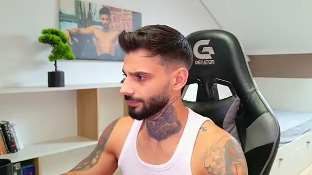 Snapshot of AresSteelX chatting on September 12, 2025, 3:23 pm AresSteelX online show from September 12, 2025, 3:23 pm