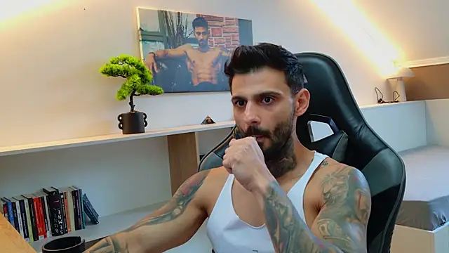 Snapshot of AresSteelX chatting on October 24, 2025, 5:39 am AresSteelX online show from October 24, 2025, 5:39 am