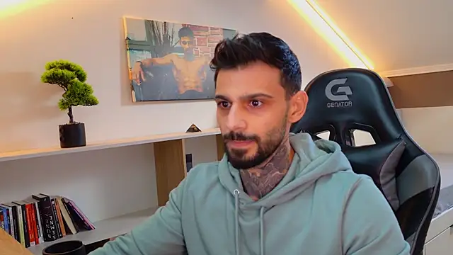 Snapshot of AresSteelX chatting on October 20, 2025, 6:04 am AresSteelX online show from October 20, 2025, 6:04 am