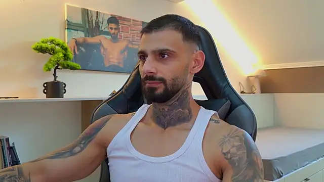 Snapshot of AresSteelX chatting on October 29, 2025, 2:16 pm AresSteelX online show from October 29, 2025, 2:16 pm