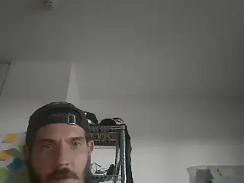 Snapshot of captainckring chatting on June 17, 2026, 7:13 pm captainckring online show from June 17, 2026, 7:13 pm
