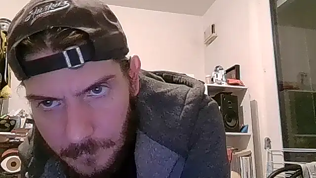 Snapshot of captainckring chatting on June 11, 2026, 2:44 am captainckring online show from June 11, 2026, 2:44 am