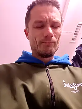 Snapshot of Wilsonn86 chatting on February 8, 2026, 4:48 pm Wilsonn86 online show from February 8, 2026, 4:48 pm