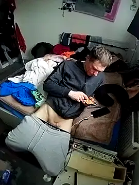 Snapshot of Wilsonn86 chatting on February 20, 2026, 7:43 am Wilsonn86 online show from February 20, 2026, 7:43 am