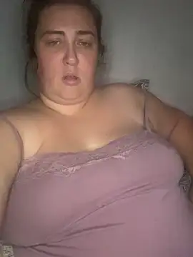 roxey-1997 online show from October 8, 2025, 11:49 pm