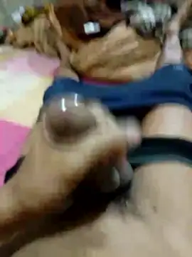 Snapshot of Saxyboy2002 chatting on November 30, 2025, 4:35 am Saxyboy2002 online show from November 30, 2025, 4:35 am