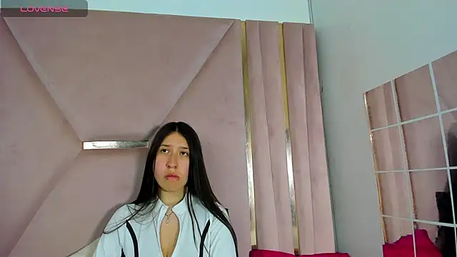 venusmorgan online show from December 20, 2025, 5:38 pm