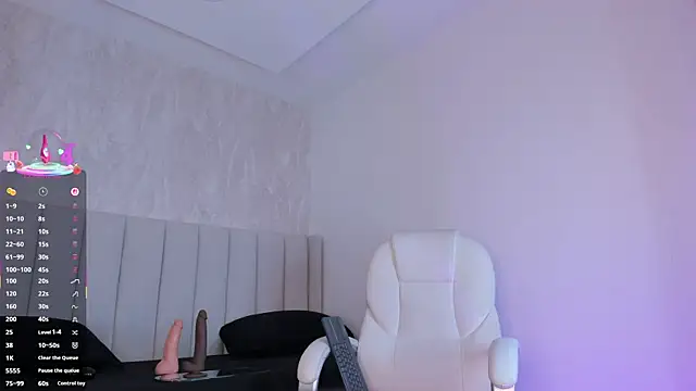 mafe-saenz online show from October 28, 2025, 11:42 am