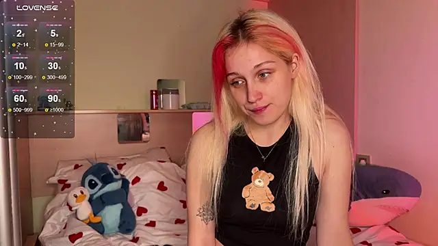  Annabel Myr  online show from September 19, 2025, 11:14 am