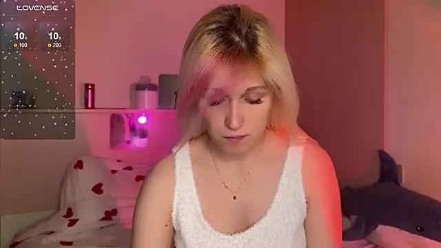  Annabel Myr  online show from October 6, 2025, 11:11 am