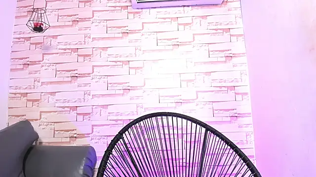 candice777 online show from May 15, 2026, 1:42 pm