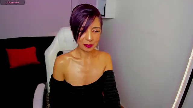 Trinityy   online show from April 9, 2026, 7:42 pm