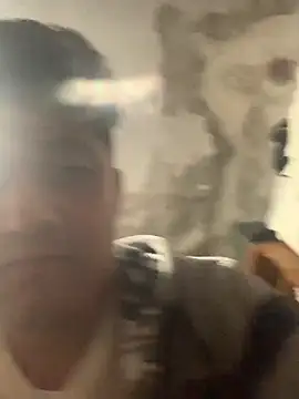 Snapshot of PerraAsquerosa_ chatting on February 15, 2026, 1:21 pm PerraAsquerosa online show from February 15, 2026, 1:21 pm