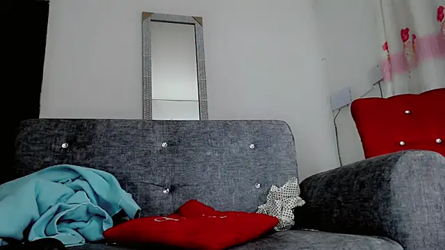 samanthaa hot  online show from July 4, 2026, 4:30 am