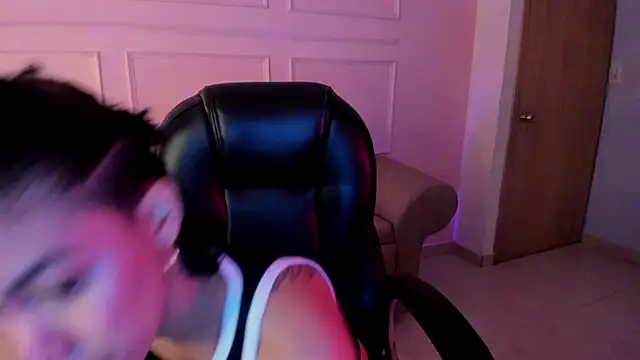 aitana kahlo online show from January 12, 2026, 7:53 pm