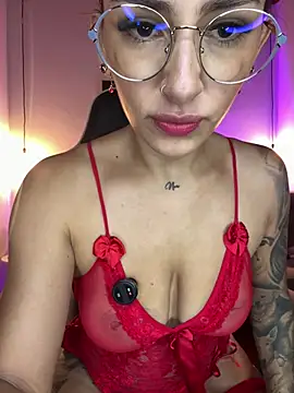 Snapshot of SOY_NOOA chatting on July 27, 2026, 1:07 pm SOY NOOA online show from July 27, 2026, 1:07 pm