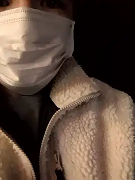 kqitooo online show from December 18, 2025, 1:04 pm