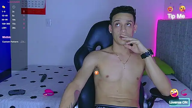 Snapshot of Ethanho0t chatting on July 10, 2026, 1:05 am Ethanho0t online show from July 10, 2026, 1:05 am