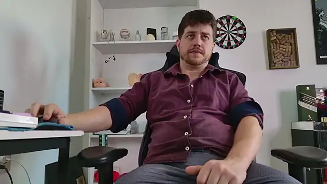 aaron nvk online show from February 8, 2026, 8:17 pm