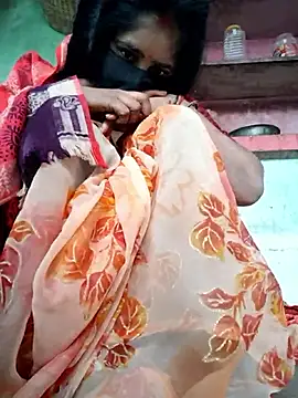 Snapshot of Falguni_Desai chatting on November 18, 2025, 1:32 am Falguni Desai online show from November 18, 2025, 1:32 am