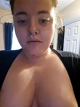 nuttiebuddy1 online show from October 12, 2025, 6:42 pm