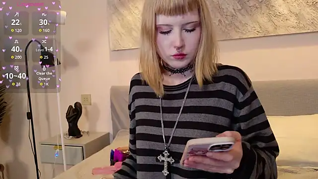 MilkMeSoftly online show from May 11, 2026, 8:27 am