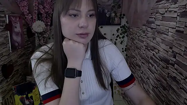 Amanda Bright  online show from October 23, 2025, 6:45 am