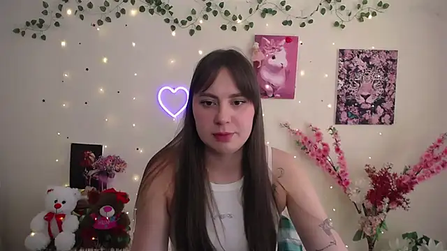 Amanda Bright  online show from May 20, 2026, 10:23 am