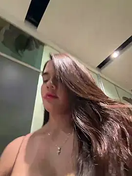 BellaLeclair online show from March 12, 2026, 11:53 pm