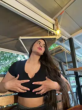 BellaLeclair online show from March 30, 2026, 10:44 pm