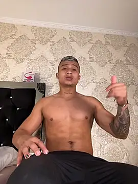 ThiagoBlaze online show from September 19, 2025, 2:37 am