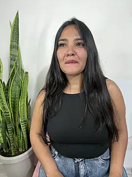 meli  brown online show from May 16, 2026, 1:48 am