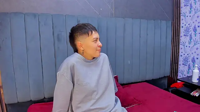  Hannah Hot online show from February 15, 2026, 2:56 am