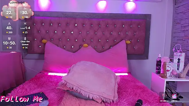 Snapshot of Bonn_Glow chatting on September 13, 2025, 4:45 am Bonn Glow online show from September 13, 2025, 4:45 am