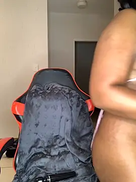 jayjayja19 online show from November 6, 2025, 2:59 am